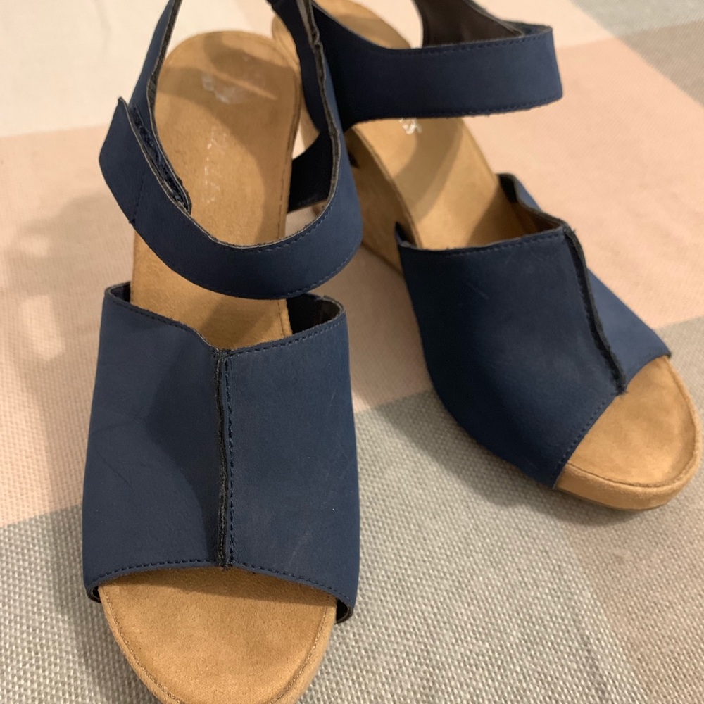 Aerosoles wedges